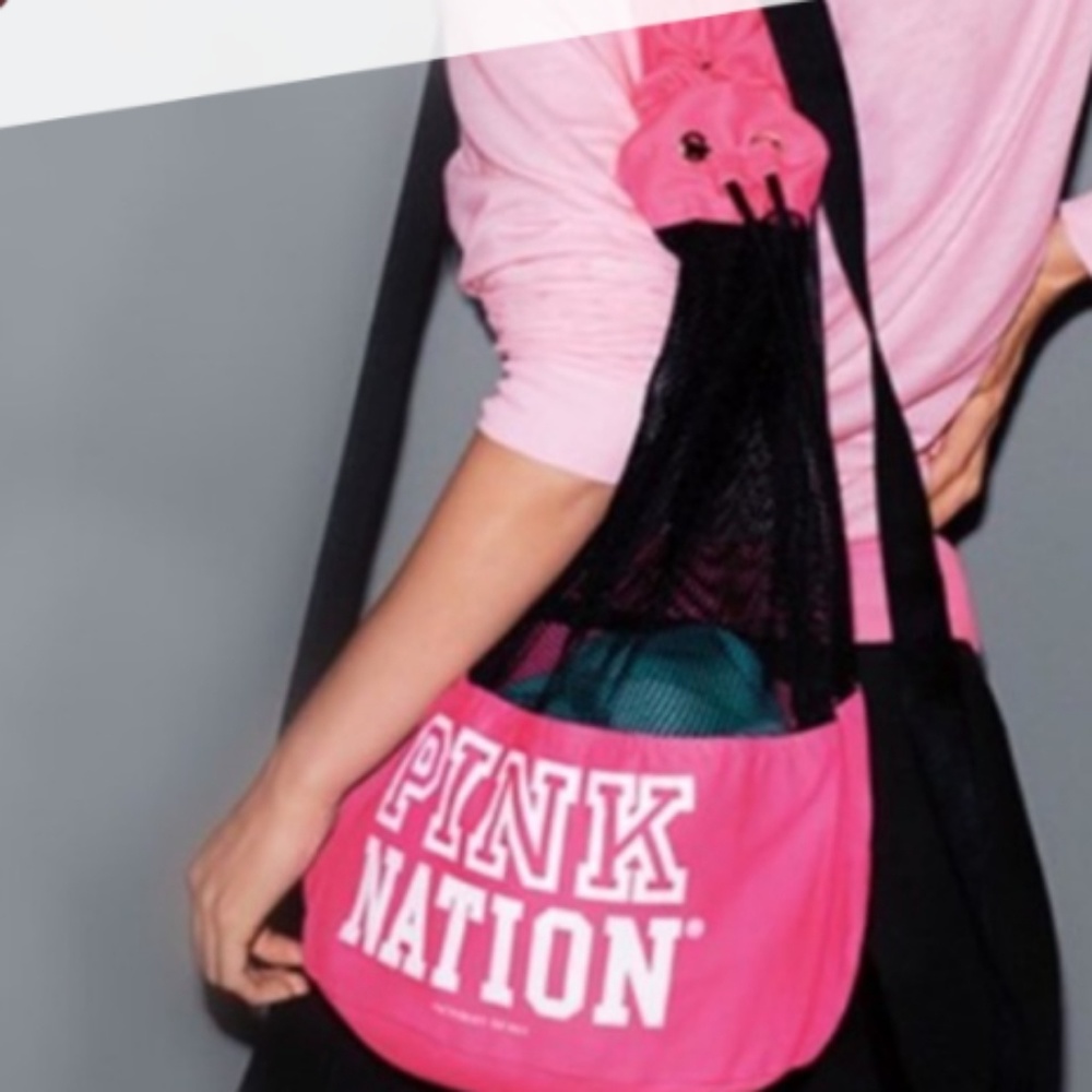 ♡Pink Victoria's Secret Pink Nation lrg gym bag♡